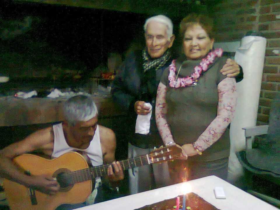 CON PAPA Y CRISTINA-compressed