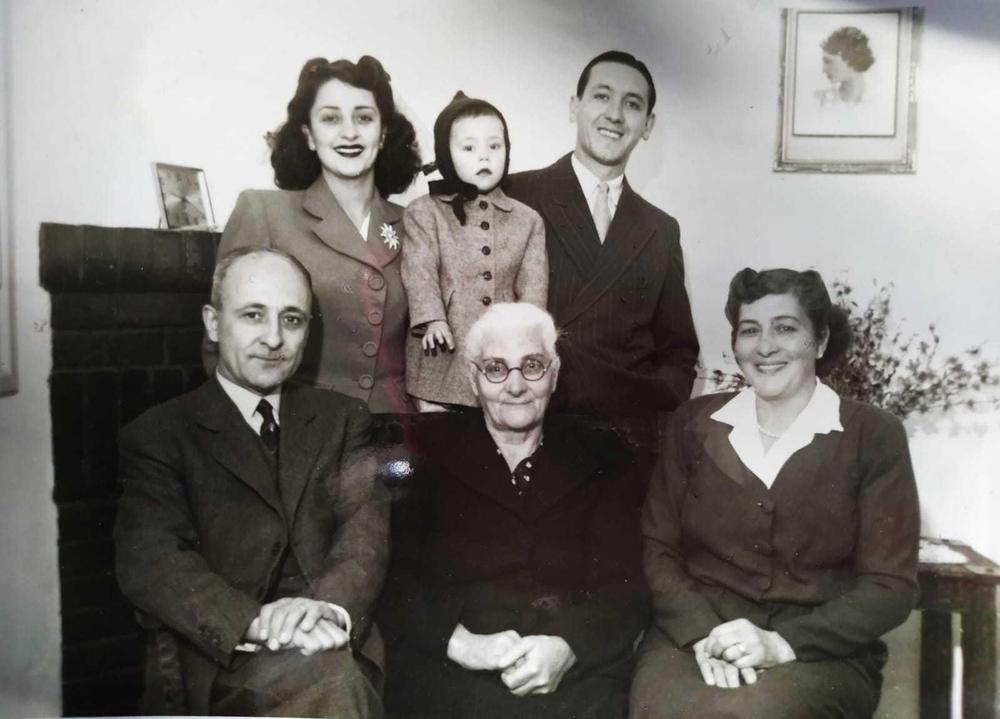 PETIT FOTO 3-compressed