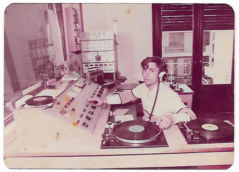 1749 A 1750-001-compressed