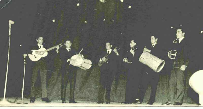 DEBUT LOS RUNAS-compressed