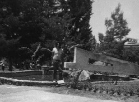 MONUMENTO AL 4 (Omar Martín)-compressed