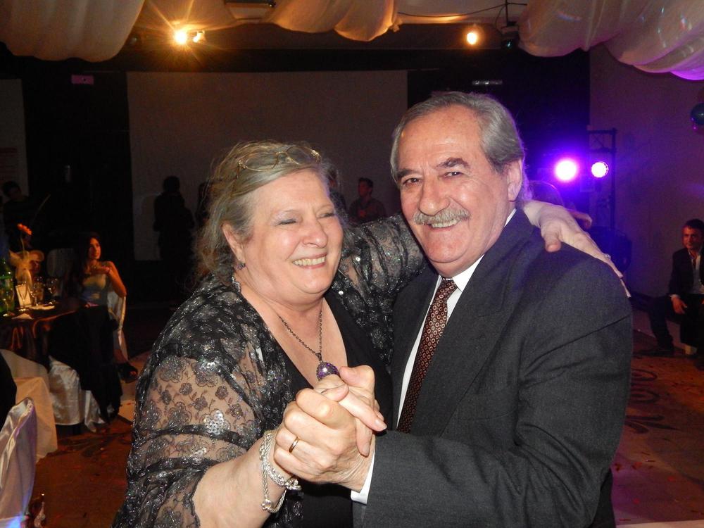 AUDINO BAILANDO