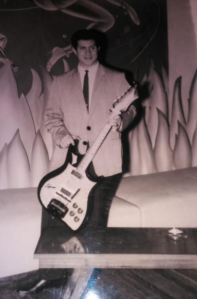 DANIEL MOYA - LUCKYS -compressed