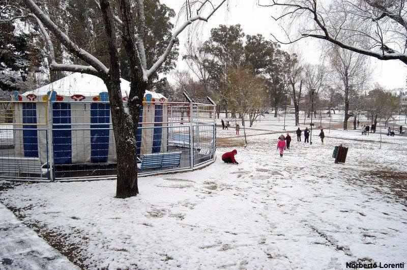 calesita tajamar con nieve 9jul07-compressed